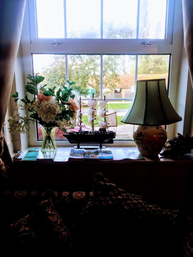 Bed and Breakfast Upper Wood End Farm Marston Moreteyne Esterno foto